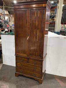 lot 516 image: Hekman Wooden Armoire with Drawers