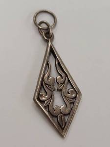 lot 27J image: Ornate Sterling Silver Scroll Design Pendant