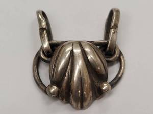 lot 31J image: Unique Sterling Silver Pendant