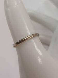 lot 43J image: Elegant Sterling Silver 925 Minimalist Ring Band