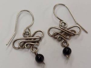 lot 44J image: Elegant Sterling Silver Earrings with Black Beads