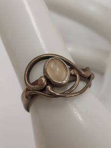 lot 55J image: Antique Sterling Silver Ring with Swirl Design