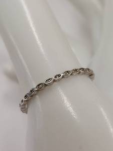 lot 70J image: Elegant Sterling Silver Tiny Diamond Ring - Size 10