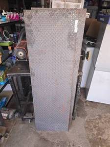 lot 16 image: steel diamond plate