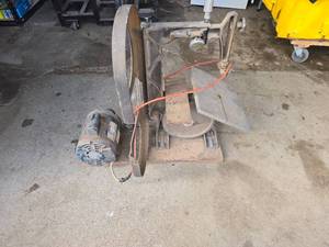 lot 6 image: band saw