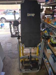 lot 11 image: inversion table