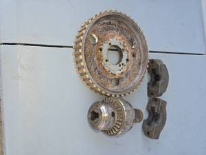 lot 86 image: gear and drill chuck