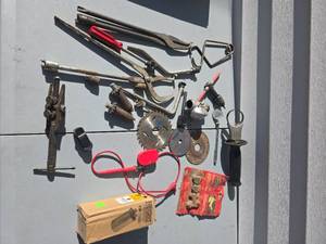 lot 20 image: brake tools