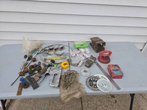 lot 62 image: garage stuff