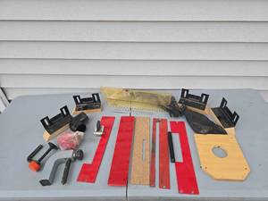 lot 70 image: table saw parts