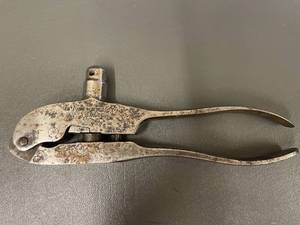 lot 2T image: Antique Winchester .32 W.C.F. Reloading Tool