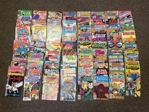 lot 3K image: Marvel and DC Comic Book Collection - 80 Books
