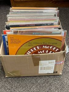 lot 3A image: Vintage Vinyl Record Collection Featuring Classics