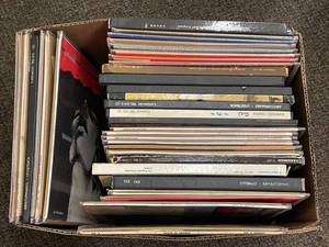 lot 17A image: Vintage Vinyl Record Collection Classic Plays