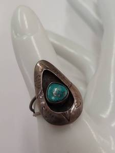 lot 11Q image: Handmade Sterling Silver Turquoise Inlay Ring Unique Design