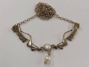 lot 18Q image: Sterling Silver Necklace With Pearls 925