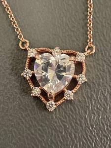 lot 21Q image: Sterling Silver Heart-Shaped Pendant Necklace