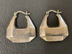 lot 29Q image: Vintage Geometric Sterling Silver Earrings