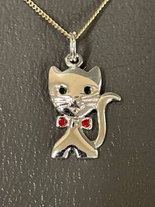 lot 36Q image: Sterling Silver Cat Pendant Necklace