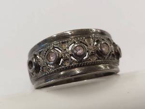 lot 64Q image: Vintage Sterling Silver Gemstone Ring Band