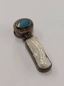 lot 82Q image: Elegant Sterling Silver Pendant with Pearl and Aqua Stone
