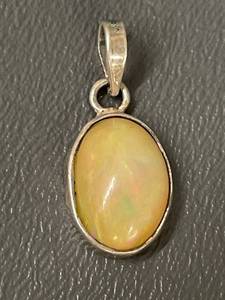 lot 113Q image: Sterling Silver Oval Opal Pendant Tested