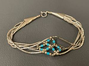 lot 118Q image: Sterling Silver Turquoise Bead Bracelet