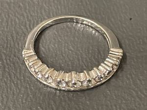 lot 122Q image: Sterling Silver Ring with Clear Stones, Size 4.5