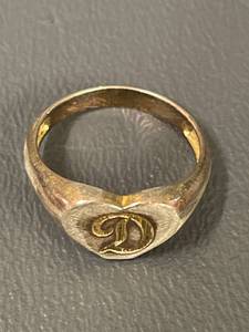 lot 133Q image: Sterling Silver Signet Ring D Size 7