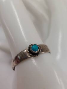 lot 154Q image: Sterling Silver Adjustable Ring with Turquoise Stone