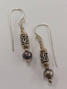 lot 194Q image: Elegant Sterling Silver Earrings with Dark Pearls