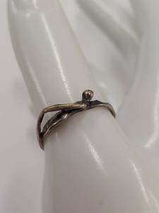 lot 205Q image: Sterling Silver Abstract Design Artistic Ring