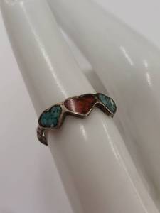 lot 215Q image: Vintage Sterling Silver Ring with Turquoise and Coral Inlay