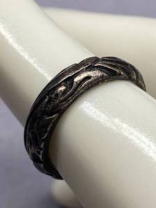 lot 49B image: Sterling Silver Intricate Design Ring - Size 4.5
