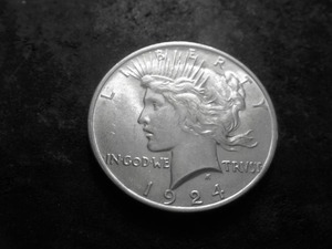 lot 28 image: 1924 Peace Silver Dollar
