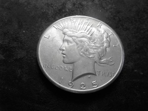 lot 29 image: 1925 Peace Silver Dollar