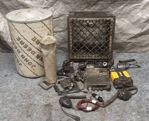 lot 11 image: Radio Shack CB Radio and Assorted Automotive Parts