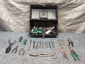 lot 25 image: Lot of Assorted Hand Tools with Toolbox