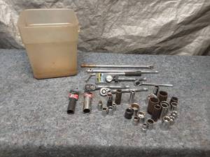 lot 31 image: Assortment of Sockets and Ratchets