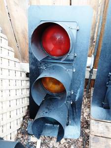 lot 40 image: Used Traffic Signal Light by McCain with Mounting Bracket