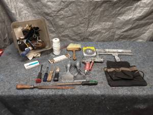 lot 46 image: Assorted Lot of Hand Tools Including Brushes and Files