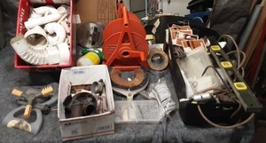 lot 76 image: Assortment of Random Stuff
