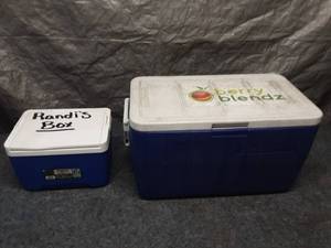 lot 83 image: Set of 2 Coolers - Large and Small with Berry Blendz Branding