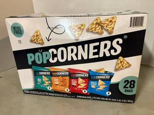lot 61 image: Pop Corners