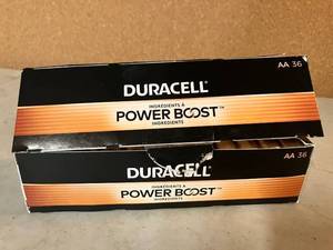 lot 43 image: Duracell AA Batteries