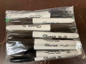 lot 127 image: Black Sharpie Markers