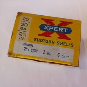 lot 54 image: VINTAGE WESTERN X-PERT SHOTGUN SHELLS  20 gauge 6 shot