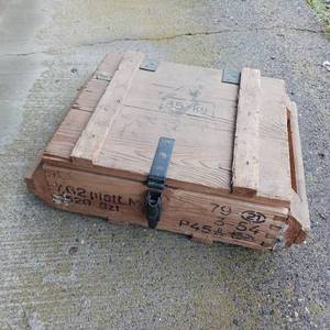 lot 86 image: VINTAGE WOODEN AMMO BOX