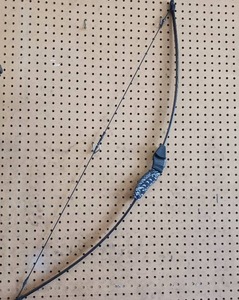 lot 19 image: Lil Sioux Recurve Bow