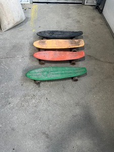 lot 45 image: 4 Skate Boards